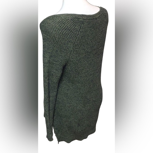 NWOT Victoria’s Secret Olive Green Long Sleeve Knit Crochet Tunic Sweater SMALL - Picture 7 of 16